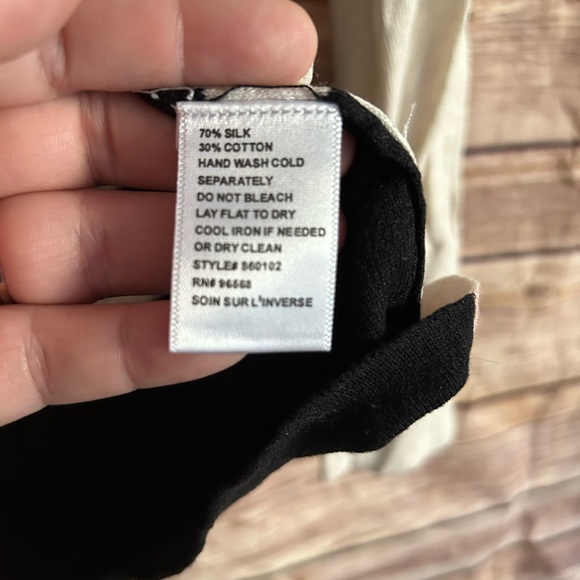 Camellia V-neck Cardigan Multicolor Womens medium - Picture 5 of 5